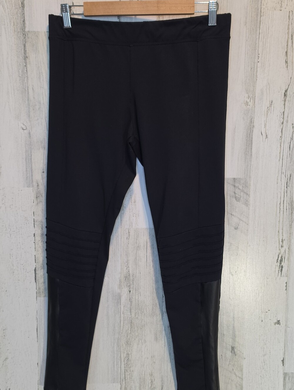 RUNE NYC Black Moto Leggings Womens Medium Faux Leather Stretch Pull On Mob Wife